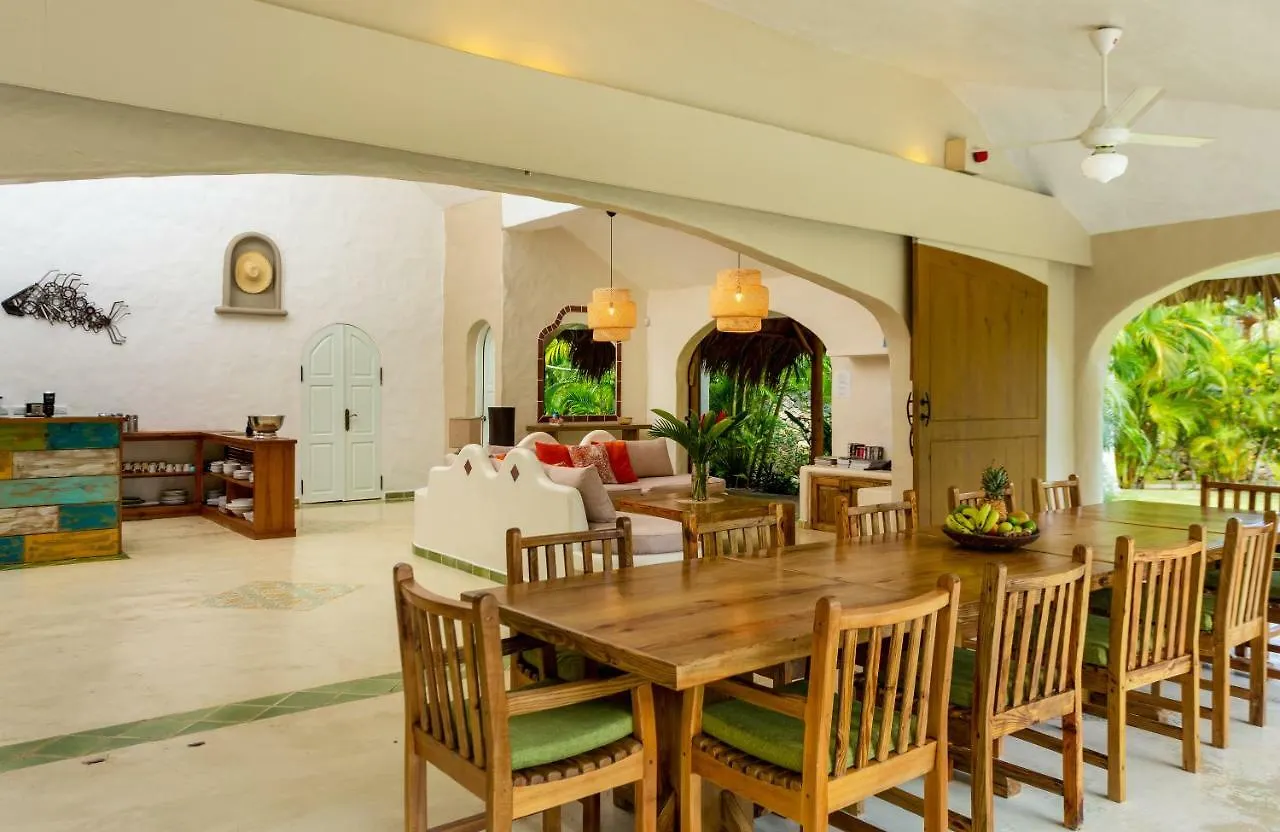 Villa San Lucas 拉斯特拉纳斯